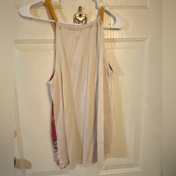 Jolt brand tank top size medium - Picture 2 of 3